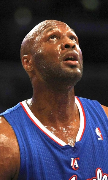Lamar Odom conscious and communicating, family says
